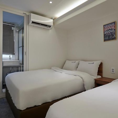 Eight Rest Hostel Myeongdong Seoul Exteriör bild