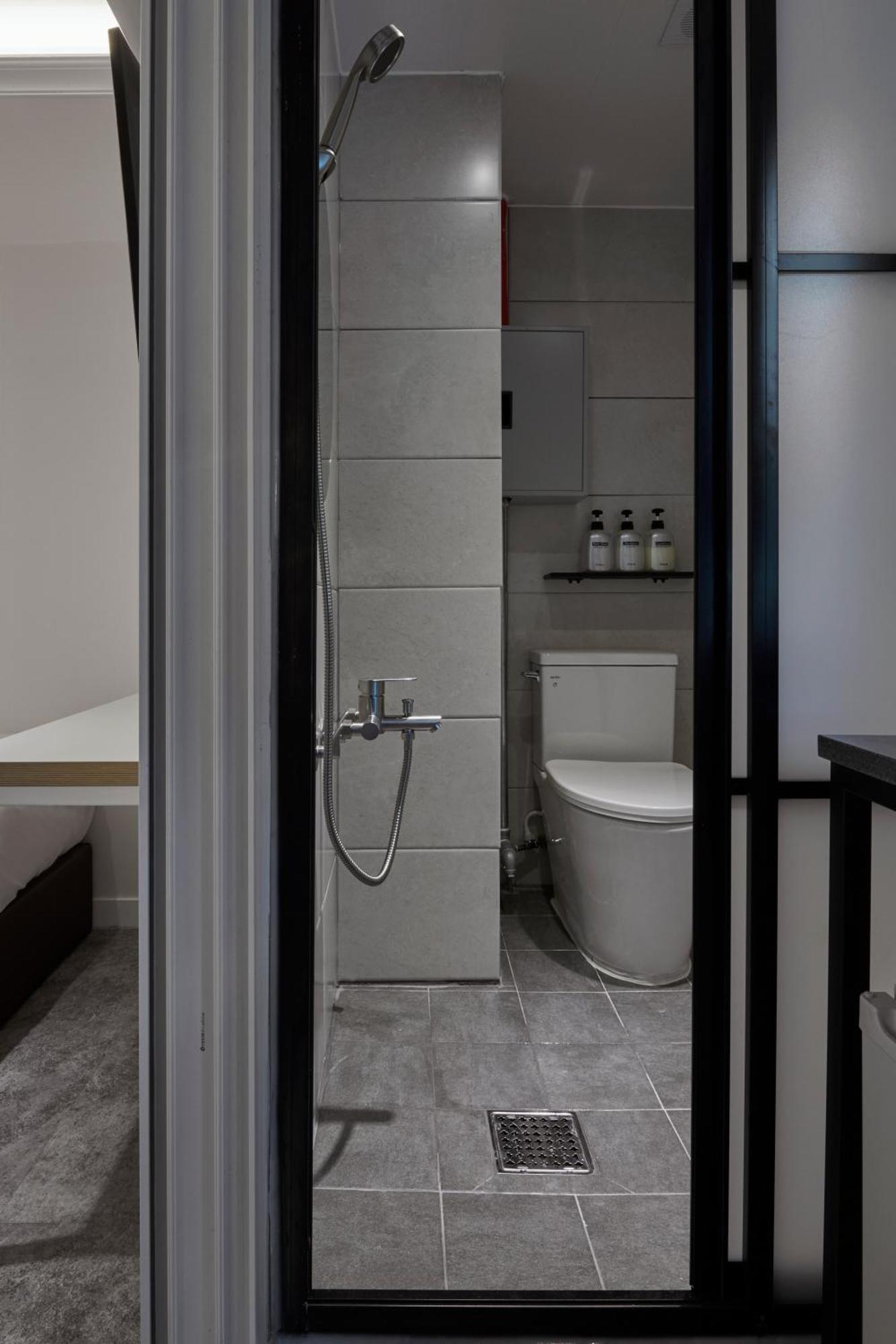 Eight Rest Hostel Myeongdong Seoul Exteriör bild