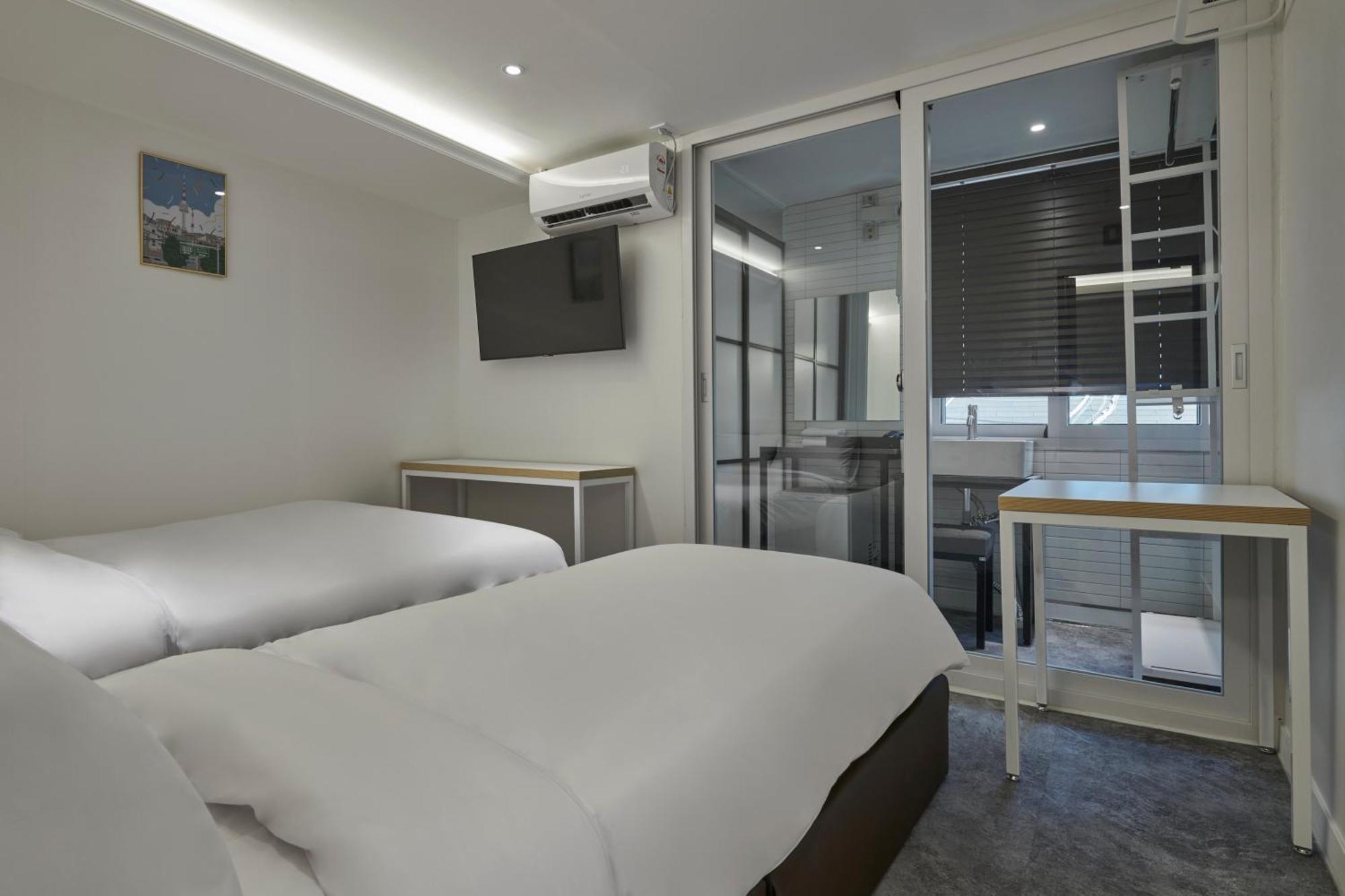 Eight Rest Hostel Myeongdong Seoul Exteriör bild